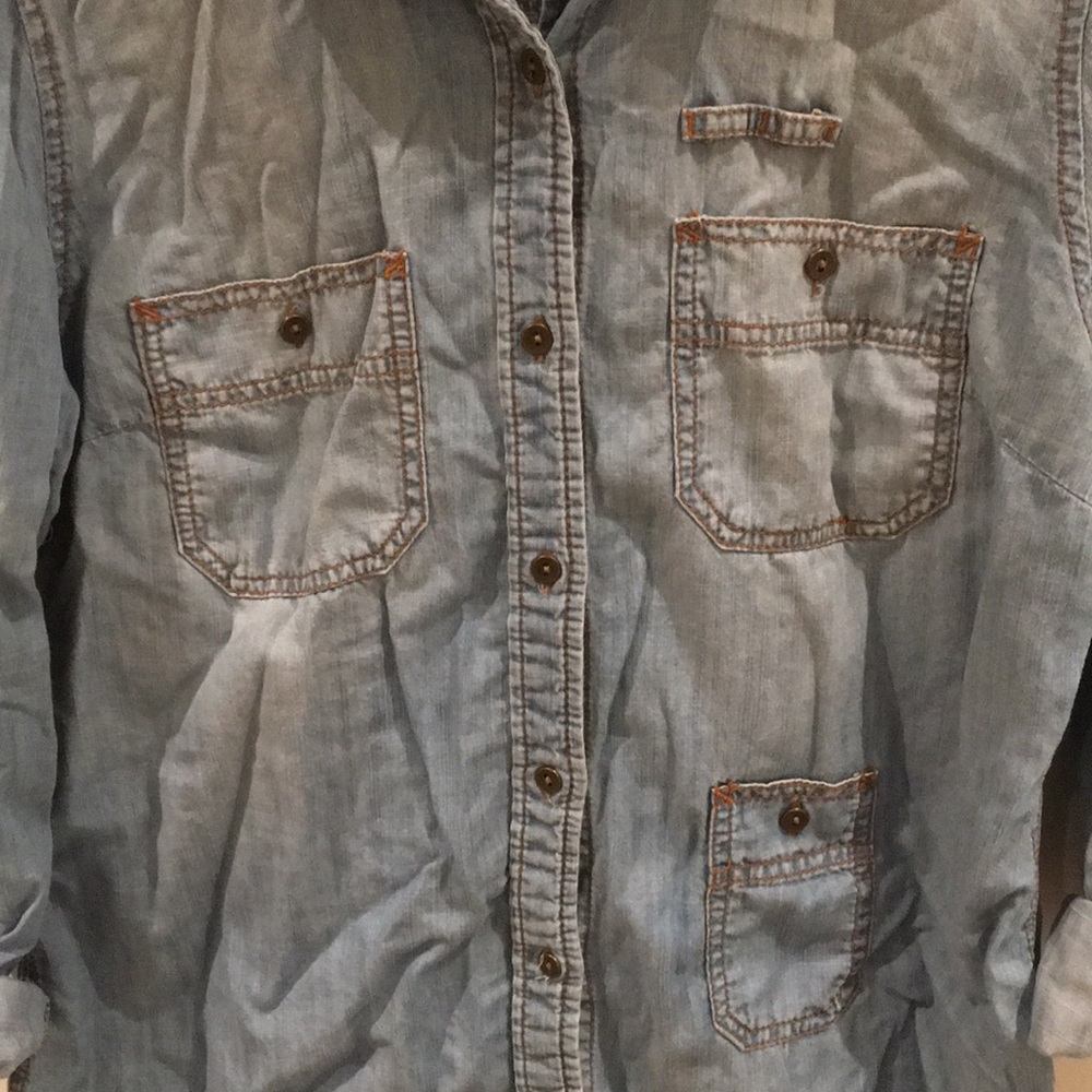 Jean button up - Picture 4 of 4